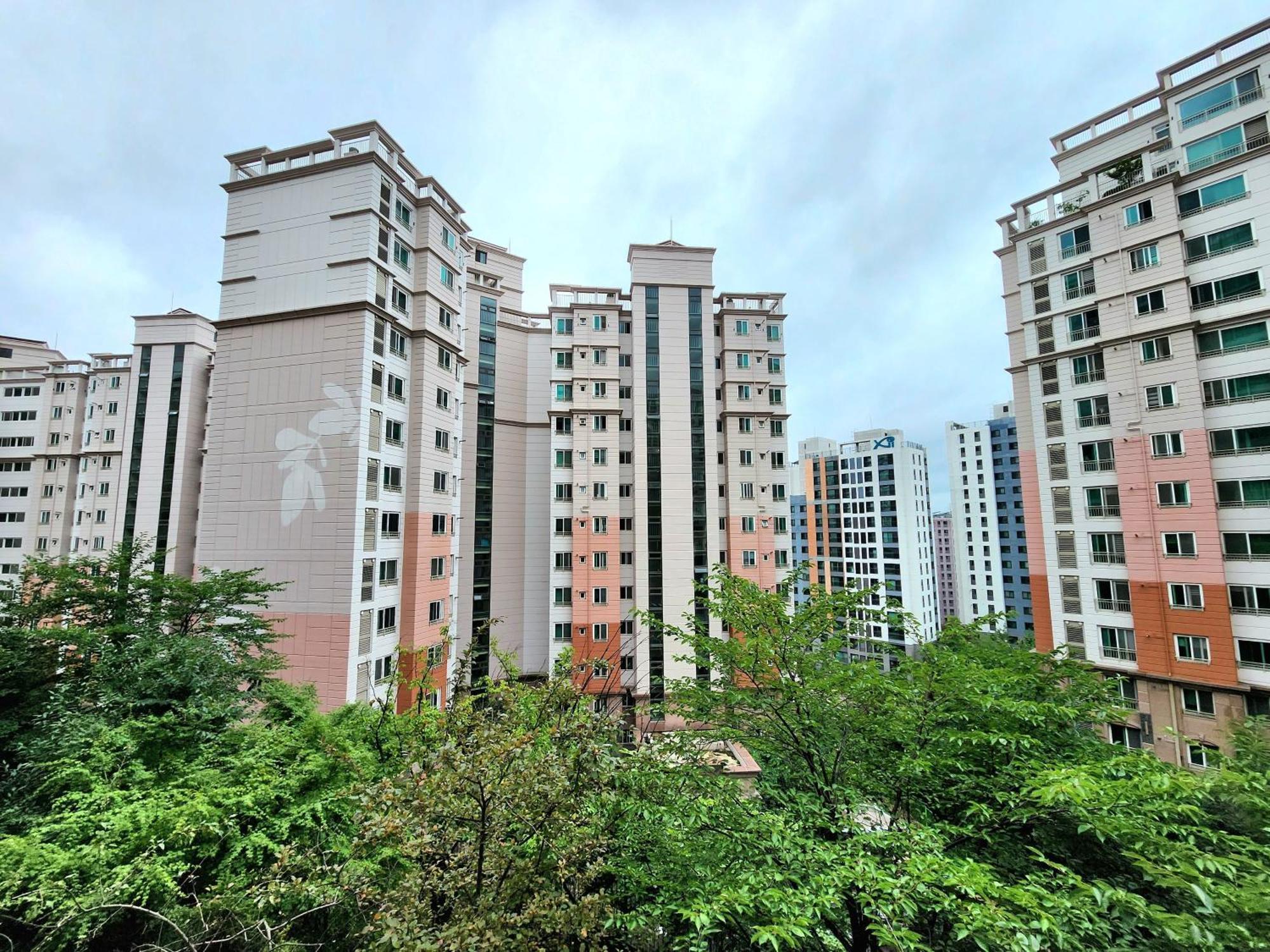 Near The Swiss Grand 110㎡ 3bedrooms Apartment Seoul